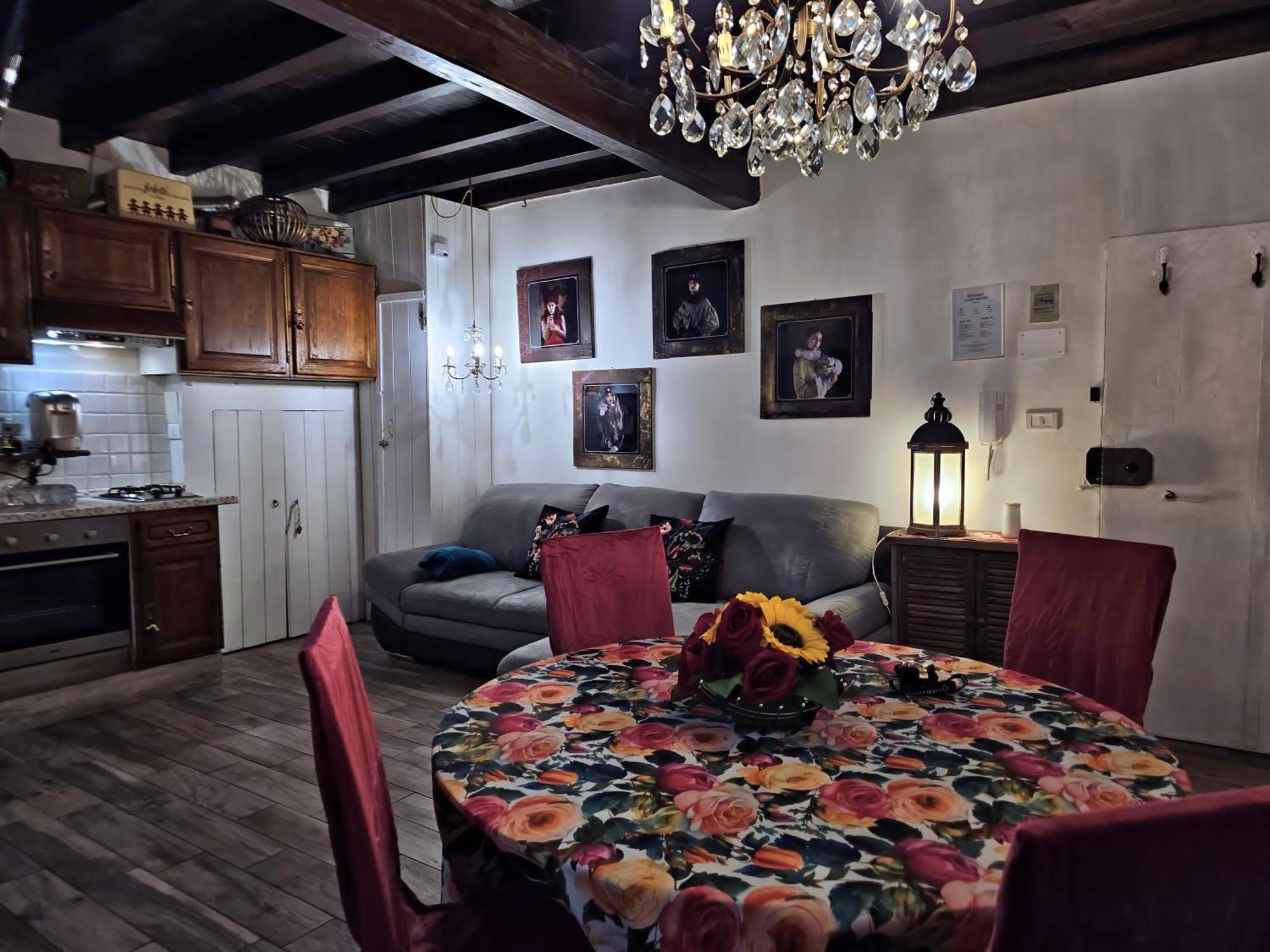 Апартаменты Residenza Saragozza Nuovo Stile Gipsy 2025 ! Болонья Экстерьер фото